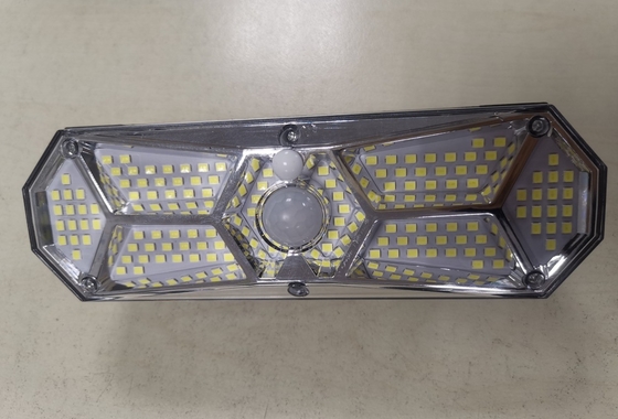 240 Grad Lichtwinkel LED Solargartenlampe für wasserdichte Außenbeleuchtung